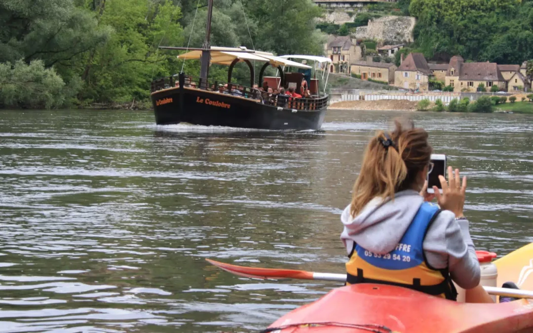 Location canoe Kayak sur la Dordogne vue sur l'entrée de Beynac